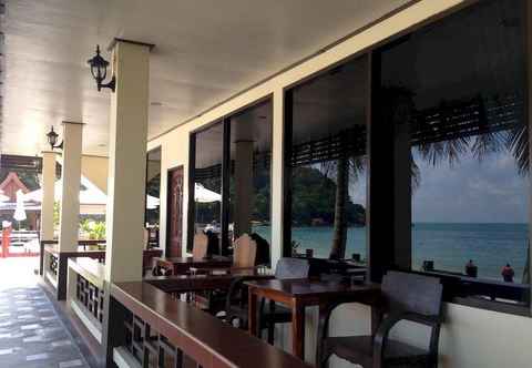 ร้านอาหาร Silver Beach Resort