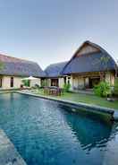 SWIMMING_POOL Sun Spa Bungalow & Villa