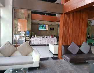 Lobby 2 iZen Budget Hotel & Residence 