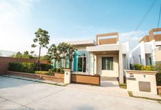 Lobi 5 Baan Rim Talay