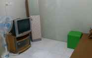 Kamar Tidur 7 Simple Room Syariah near UMS at Wisma Brilian 1