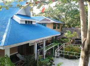 Bangunan Travellers Pension House