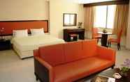 Bilik Tidur 3 Nice Beach Hotel