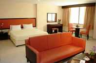 Kamar Tidur Nice Beach Hotel