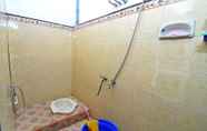 Toilet Kamar 7 Nabilah Homestay (Three Bedroom)