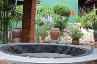 Swimming Pool Lampang Family Guesthouse