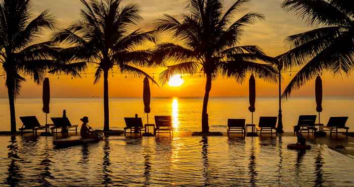 Swimming Pool Sun Viet Resort Beach and Spa