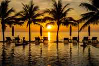 Swimming Pool Sun Viet Resort Beach and Spa