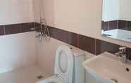 Toilet Kamar 4 Robinson's Magnolia by Elle Suites