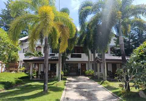 Bangunan Baywalk Garden Pension House and Restaurant