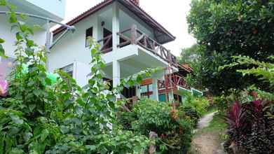 Bên ngoài 4 Paradise Bungalows