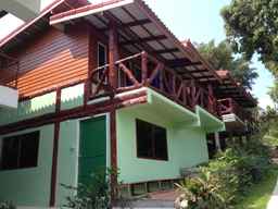 Paradise Bungalows, SGD 30
