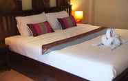 Kamar Tidur 4 Sunshine Coast Inn