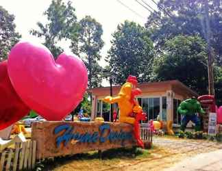 ภายนอกอาคาร 2 Home Design Resort by Pakin