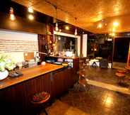 Bar, Kafe, dan Lounge 6 Baankieng Guesthouse Lampang