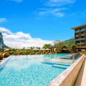 Swimming Pool 1 Centara Life Phu Pano Krabi, โรงแรม & ที่พัก มิราเคิลบีช