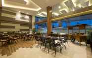 Restoran 6 Hotel 88 ITC Fatmawati Panglima Polim By WH