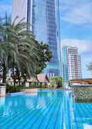 SWIMMING_POOL The Ritz-Carlton Jakarta, Mega Kuningan