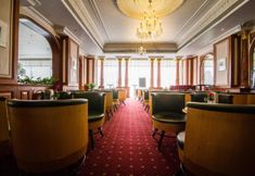 Bar, Cafe and Lounge 7 Royal Benja Hotel