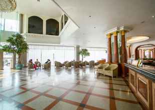 Lobi 4 Royal Benja Hotel