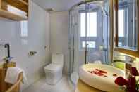 Toilet Kamar Viet View Hotel & Spa