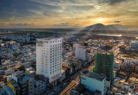 Bên ngoài Samdi Da Nang Airport Hotel