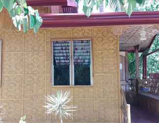 Bangunan 2 Palm Tree Guesthouse