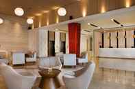 Lobby Hotel Santika Mega City Bekasi