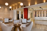 Lobby Hotel Santika Mega City Bekasi