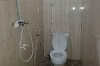 Toilet Kamar Large Room at Hotel Duta Bogor (HDB)