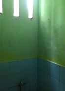 BATHROOM Low-cost Room Male Only at Beji Depok (HSB)