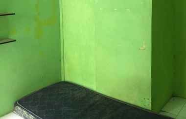 Kamar Tidur 2 Low-cost Room Male Only at Beji Depok (HSB)