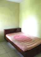 BEDROOM Low-cost Room Male Only at Beji Depok (WIS)