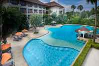 Swimming Pool The Tide Resort Bangsaen