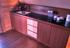 Bilik Tidur 6 Seaview Cottage Cirebon Waterland