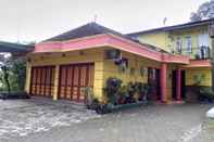 Luar Bangunan Toto Homestay