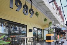 Luar Bangunan 1989 Hostel & Cafe