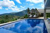 Swimming Pool Villa Umbrella Lombok