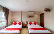 Kamar Tidur 3 Oasis Riverside Hotel