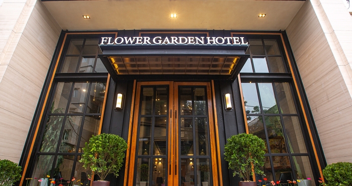 Bên ngoài Flower Garden Hotel