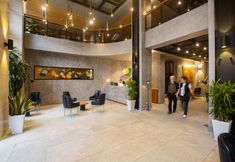 Lobby 4 Flower Garden Hotel