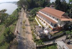 วิวและสถานที่ท่องเที่ยวใกล้เคียง 6 Day Waterfront Hotel