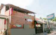 Luar Bangunan 3 OYO 867 Bettah Coba Homestay