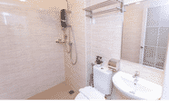 In-room Bathroom 5 GM Grand Moments