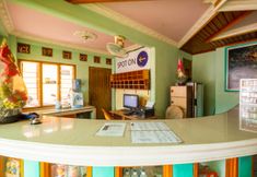 Lobi 6 SPOT ON 1896 Hotel Mahkota Pantai