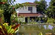 Swimming Pool 2 Villa Olat Maras