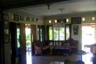 Lobby Villa Olat Maras