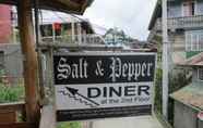 ภายนอกอาคาร 2 Salt and Pepper Inn and Restaurant