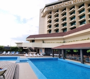 Swimming Pool 2 The Heritage Hotel Manila