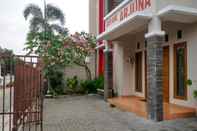 Exterior Cozy Rooms near Jalan Kaliurang at Guest House Arjuna Syariah